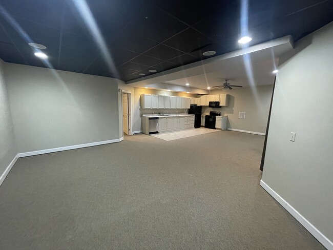 181 Redwood Ln, Unit 181 Redwood in Hoover, AL - Foto de edificio - Building Photo