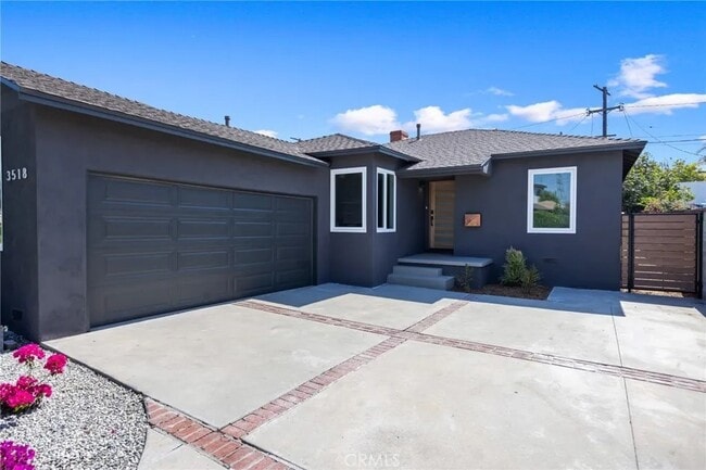 property at 3518 S Burnside Ave