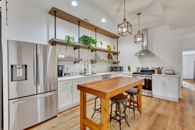 3448 N Clark St in Chicago, IL - Building Photo - Building Photo