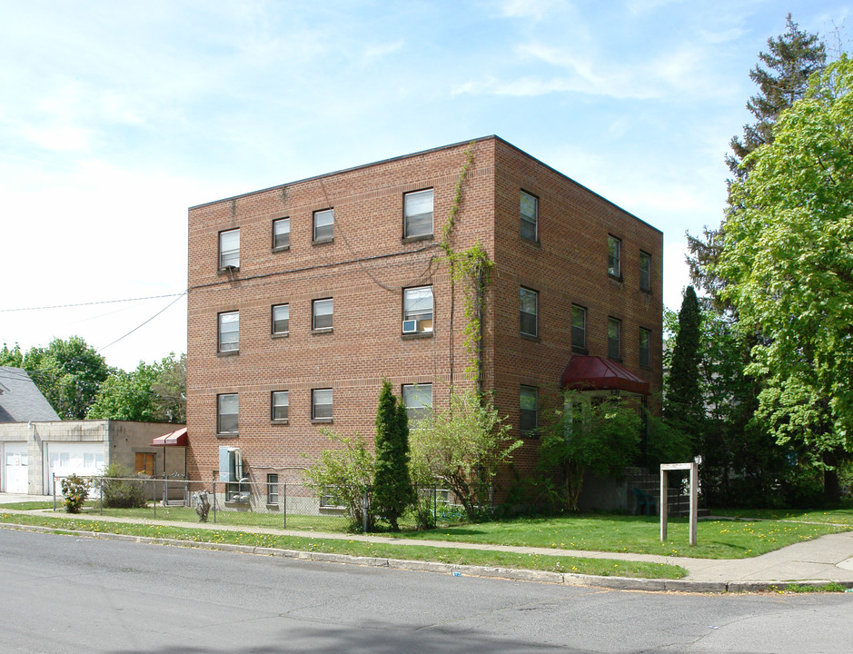 903 W Spofford Ave in Spokane, WA - Building Photo