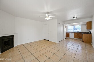 10802 N 16th Ave in Phoenix, AZ - Building Photo - Building Photo
