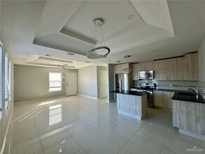 15 Wolverine St in Edinburg, TX - Building Photo - Building Photo