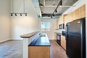 807 E 14th St in Austin, TX - Building Photo - Building Photo