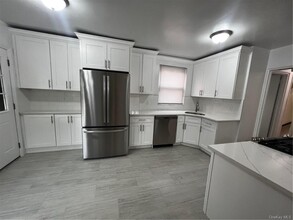 2109 Paulding Ave-Unit -2nd floor in Bronx, NY - Building Photo - Building Photo