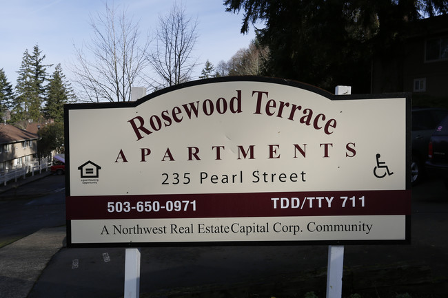 Rosewood Terrace Apartments in Oregon City, OR - Building Photo - Building Photo