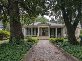 1074 Georgia Ave in Macon, GA - Building Photo