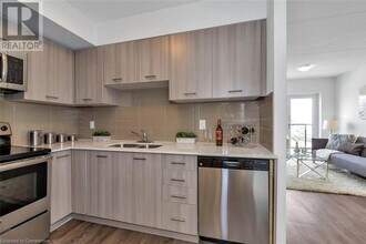 220 Cannon St E in Hamilton, ON - Building Photo - Building Photo