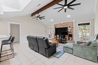 908 Green Meadow Dr in Round Rock, TX - Building Photo - Building Photo