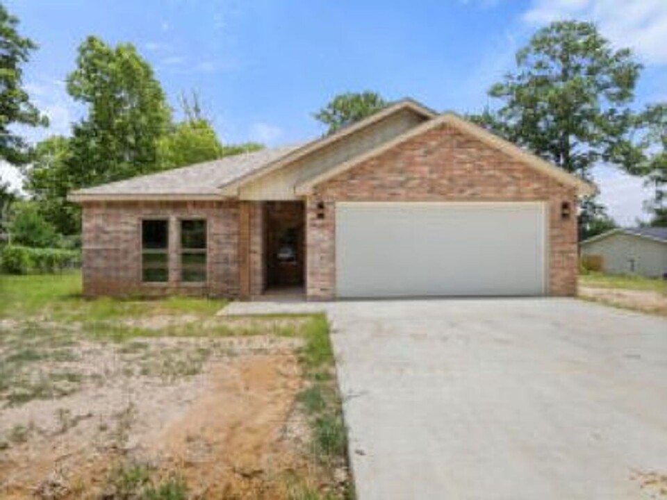 1503 S 11th St in Leesville, LA - Building Photo