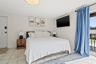 4215 E Bay Dr in Clearwater, FL - Building Photo - Building Photo