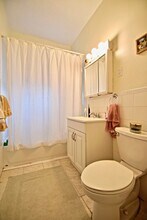 1691 Commonwealth Ave, Unit 22 in Boston, MA - Building Photo - Building Photo