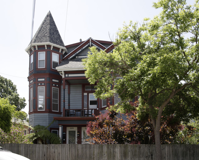 1628 Fairview Stret in Berkeley, CA - Foto de edificio - Building Photo