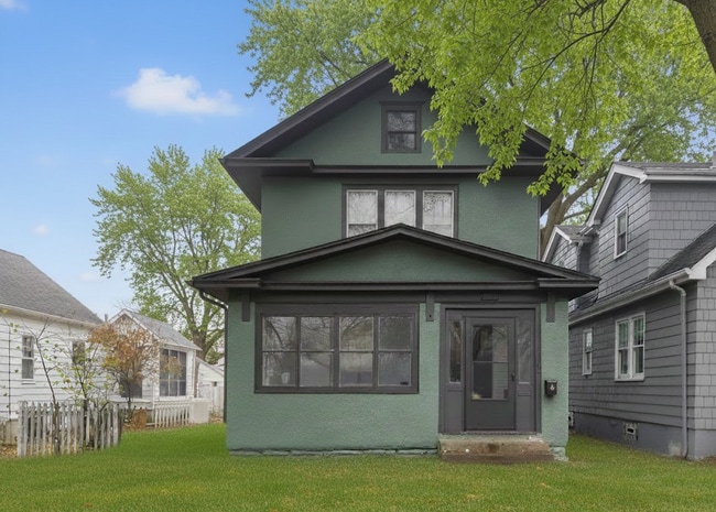 property at 712 Cedar Lake Rd S