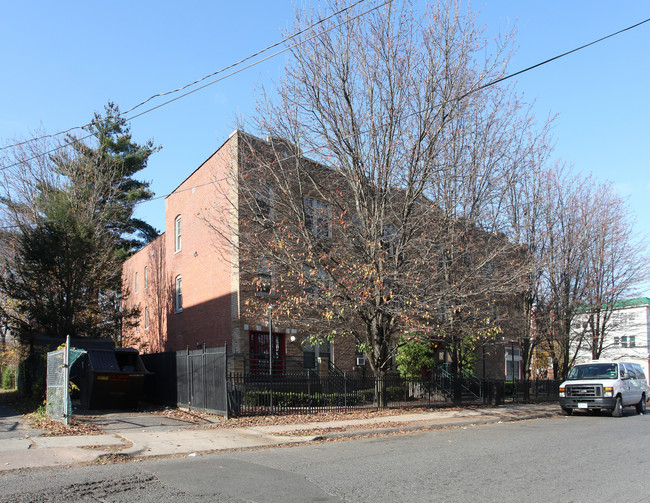 165-171 Westland St in Hartford, CT - Building Photo - Building Photo