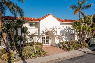 206 Avenida Montalvo in San Clemente, CA - Building Photo - Building Photo