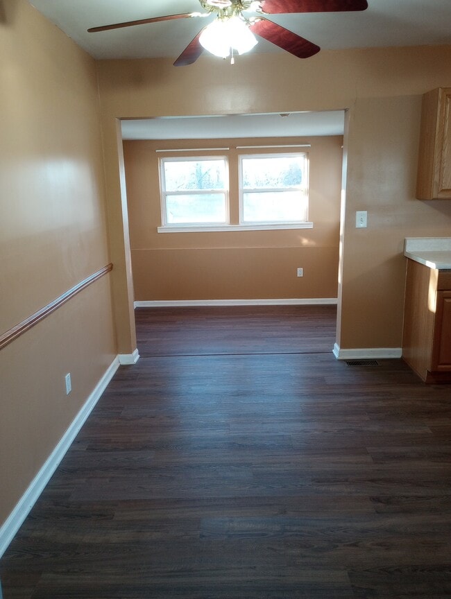 24 NW 525th Rd in Warrensburg, MO - Building Photo - Building Photo