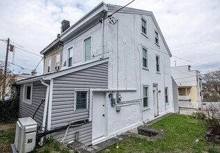 253 Krams Ave, Unit 2 in Philadelphia, PA - Building Photo - Building Photo