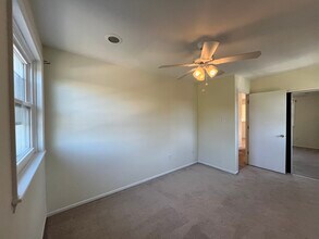 9153 Ellie Dr, Unit 1 in Philadelphia, PA - Building Photo - Building Photo