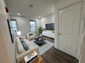 40 Morris St in Boston, MA - Building Photo - Building Photo