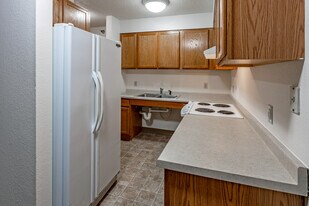 Riverside Apartments 55+ Senior in St. Cloud, MN - Building Photo