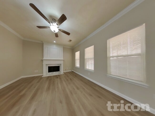 6844 Bridgewood Dr in Austell, GA - Building Photo - Building Photo