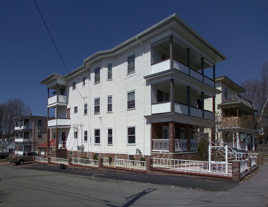 166-170 Bay St in Taunton, MA - Building Photo