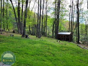 3762 Rominger Rd in Banner Elk, NC - Building Photo - Building Photo