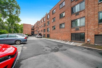 280 Collins St in Hartford, CT - Foto de edificio - Building Photo