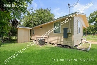2000 Bellview St in La Marque, TX - Building Photo - Building Photo