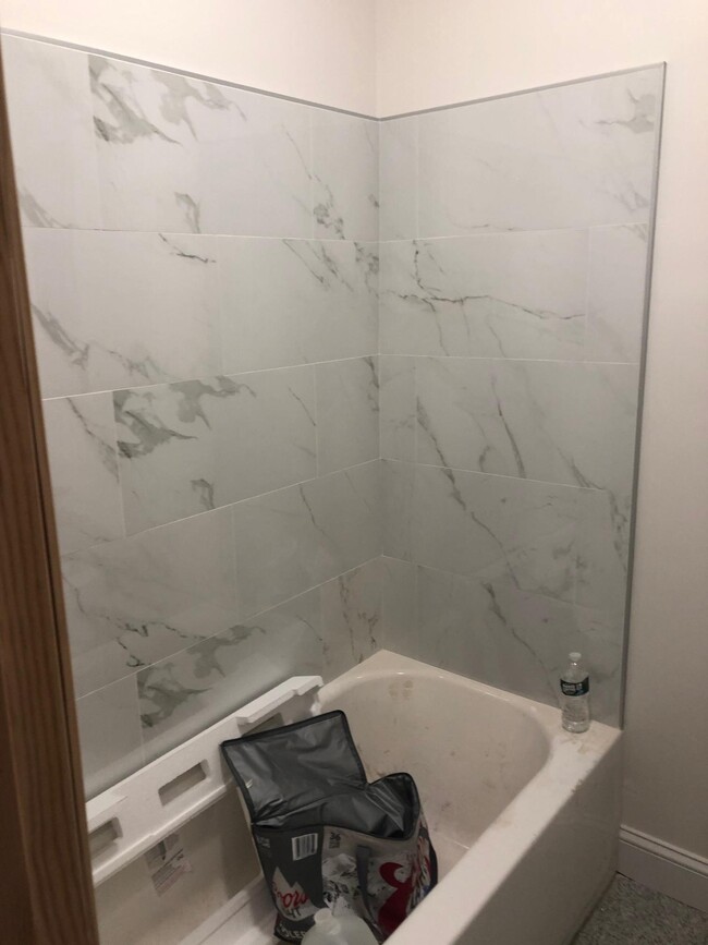 20 Winthrop St, Unit 1 in Boston, MA - Building Photo - Building Photo