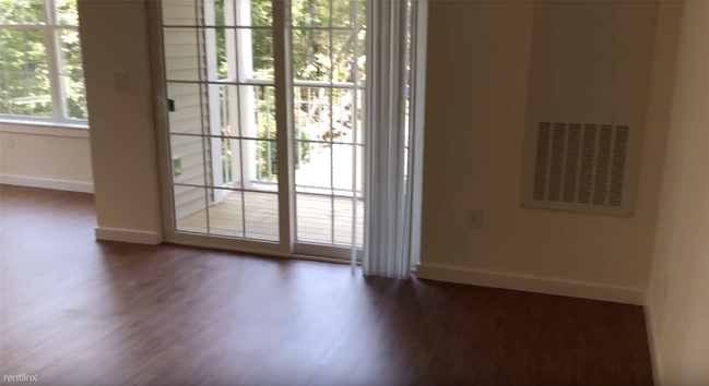 118 Burkhall St-Unit -Unit 212 in Weymouth, MA - Building Photo - Building Photo