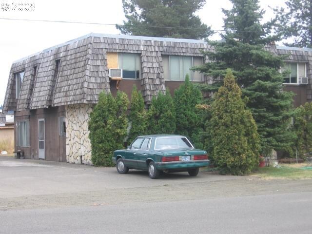 112 Sunset St in Sutherlin, OR - Building Photo - Building Photo