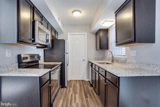 700 Brandon Cir in Waldorf, MD - Building Photo - Building Photo