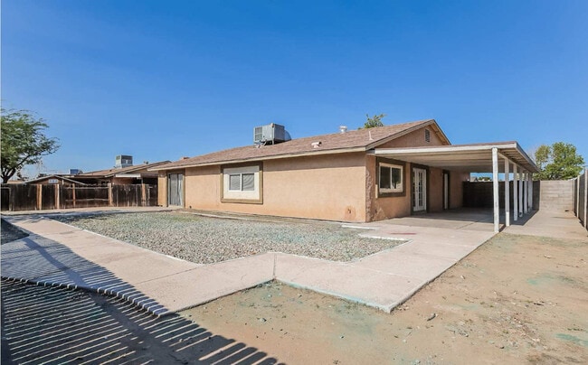 7919 W Merrell St in Phoenix, AZ - Building Photo - Building Photo