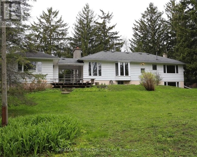 37 John St in King City, ON - Building Photo - Building Photo