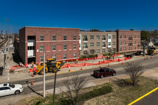 The Ashton Apartment Homes