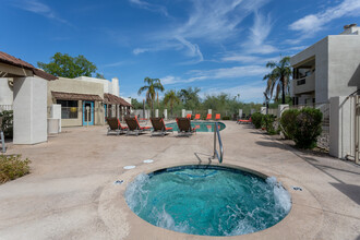 Siena Villas in Tucson, AZ - Building Photo - Building Photo