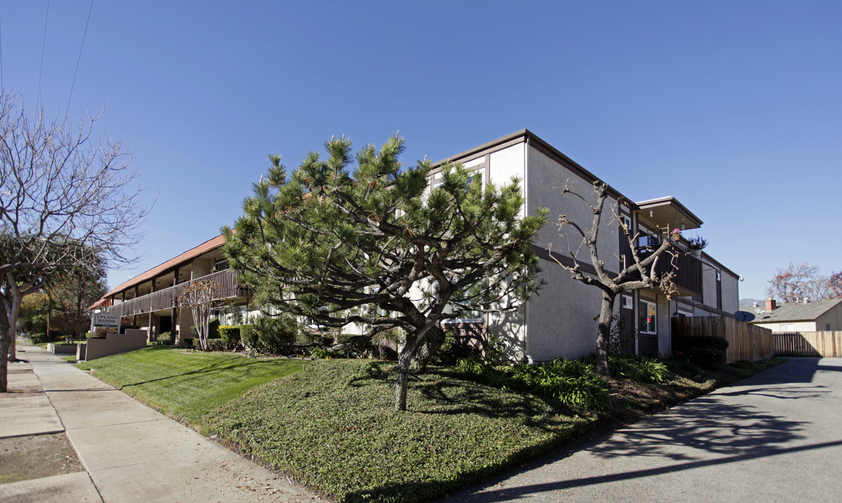 Upland Manor in Upland, CA - Building Photo