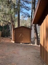 2321 Cypress Way in Pine Mountain Club, CA - Foto de edificio - Building Photo