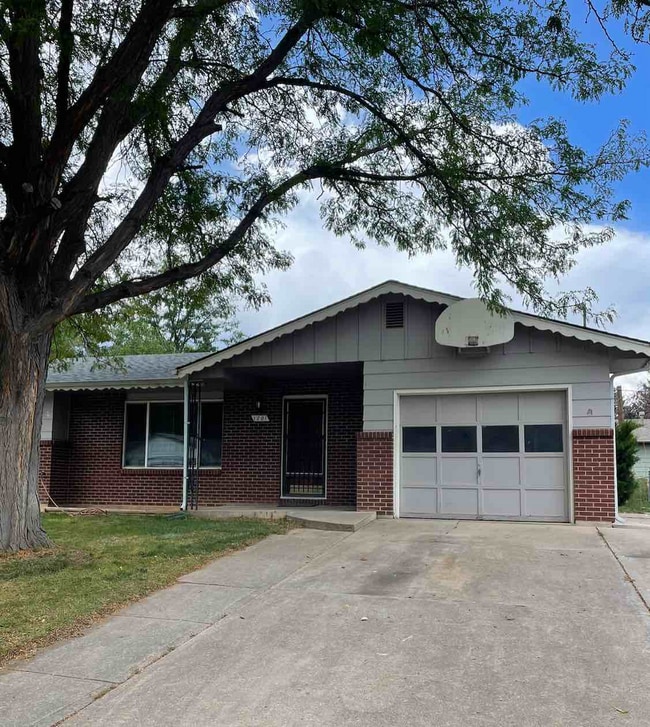 property at 1201 Ponderosa Dr