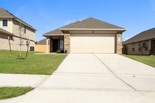 208 Fallow Deer Dr in Huntsville, TX - Building Photo