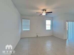 32063 Pop Ash Pl in San Antonio, FL - Building Photo - Building Photo