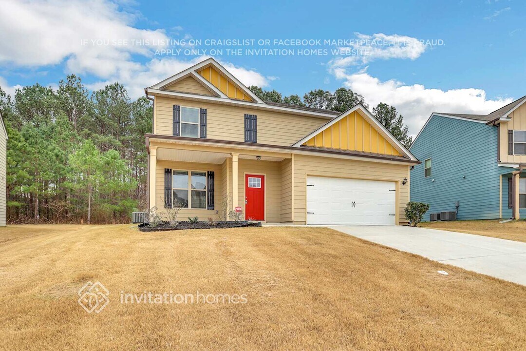 4330 Calidge Dr in Fairburn, GA - Building Photo
