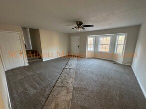 140 Pintail Dr in Newnan, GA - Building Photo - Building Photo