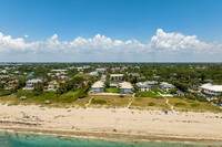 Eight Hundred Ocean Place in Delray Beach, FL - Building Photo - Building Photo