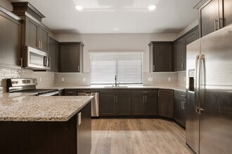 8887 SW Elena Ln in Tigard, OR - Building Photo - Building Photo