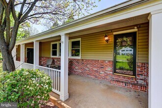 206 Dunbeath Ct in Timonium, MD - Building Photo - Building Photo