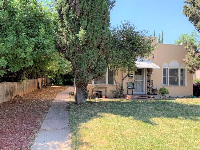 622 Glenwood Dr, Unit Apartment D
