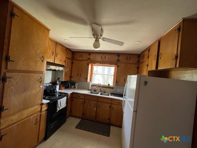 112 Ohio Ave in New Braunfels, TX - Building Photo - Building Photo