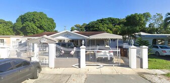 217 W 34th St, Unit 2 in Hialeah, FL - Building Photo